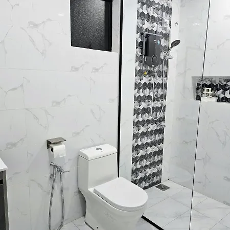 Rosevilla Homestay - 3R2B Fully Aircond Wifi Bandar Puncak Alam Exterior photo